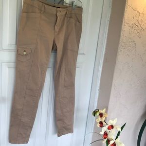 White House/Black House Pants